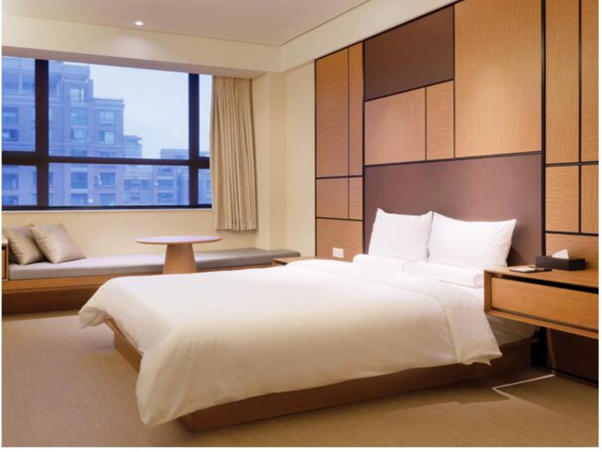 Ji Hotel Shanghai Guangda Liuzhou Road Exterior photo