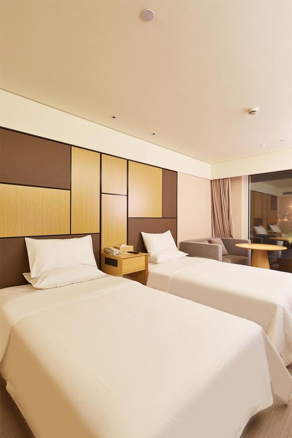 Ji Hotel Shanghai Guangda Liuzhou Road Exterior photo